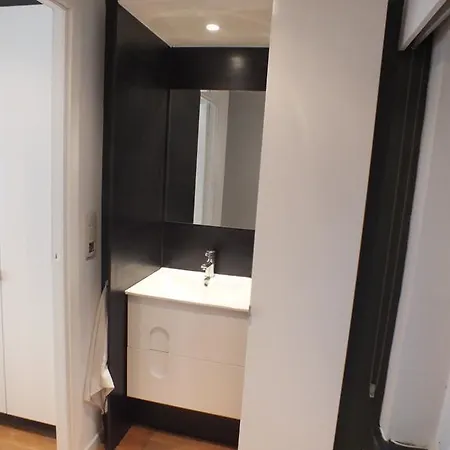 Royal Park Apartment