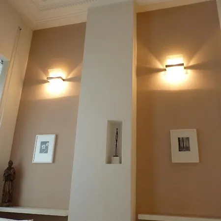Royal Park Apartment