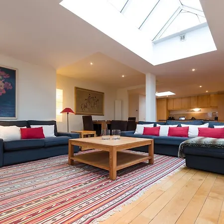 3 Bedroom Penthouse *