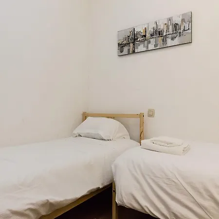 Patriotes Halldis Apartment *