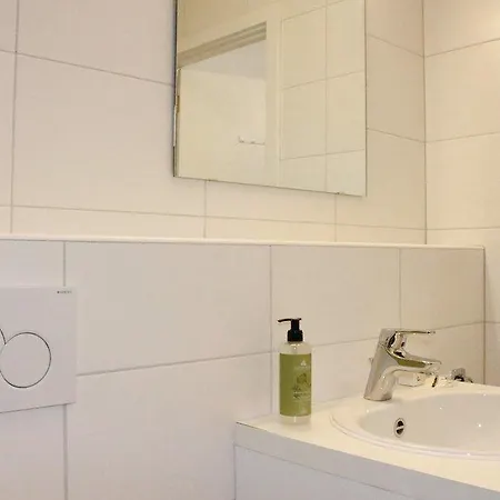 Studio In Apartment *