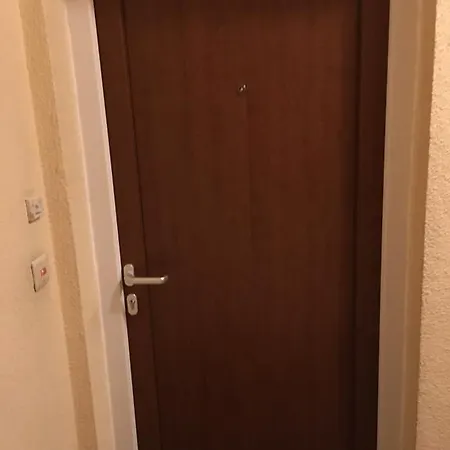 One-bedroom Near Atomium Appartement *