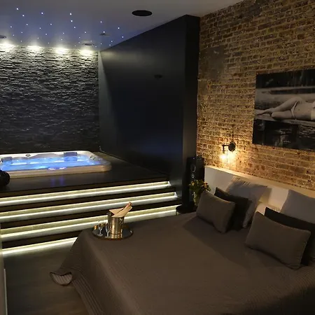 Chambre Avec Jacuzzi Sauna Privatif Apartment *