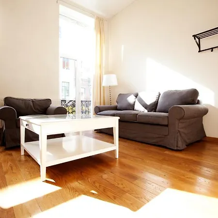 Louise Uptown Apartment *