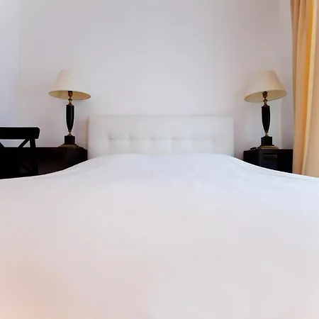 Studio Louise Apartment