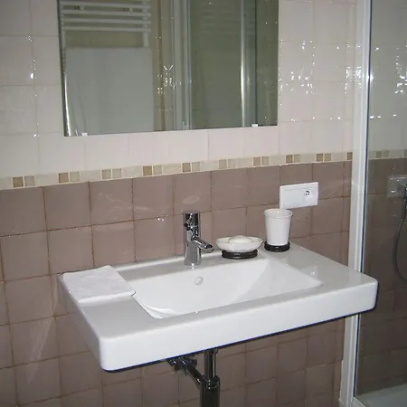 Taptoe Ii Bed & Breakfast Brussels