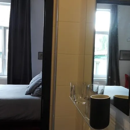 36 Bed & Breakfast
