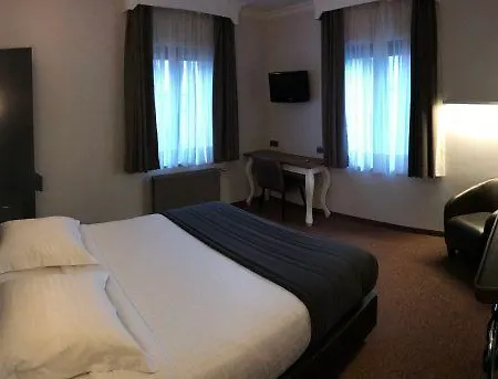 Hotel Le Chantecler Brussels