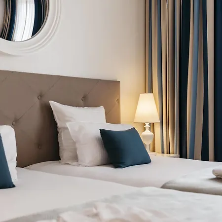 Catalonia Grand Place Hotel Brussel