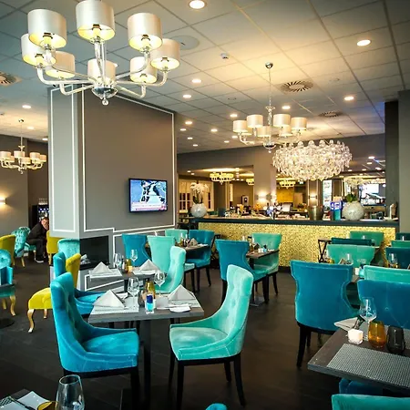 Hotel Thon Bristol Stephanie 4*