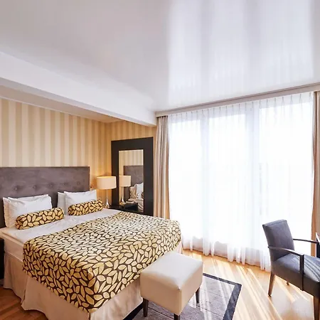 Thon Bristol Stephanie 4* Brussel