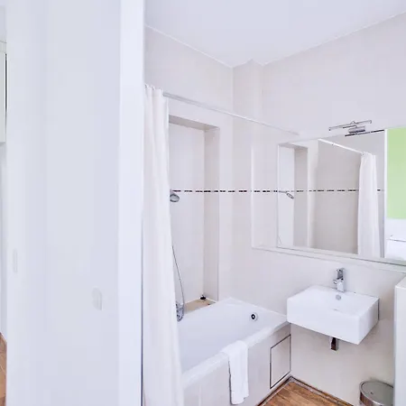 Apartment Louise Uptown