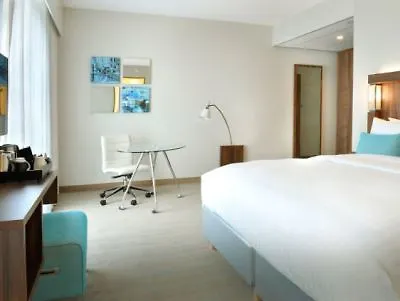 Courtyard By Marriott Eu Hotel