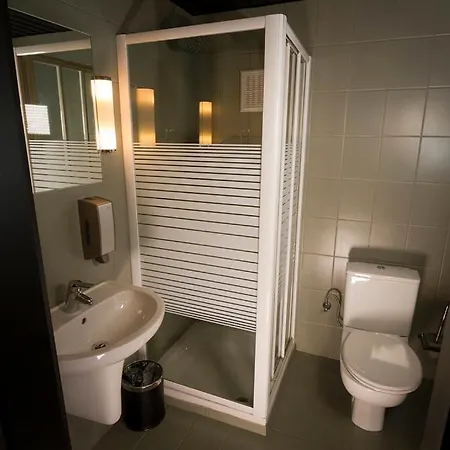Hotel Chantecler 2*
