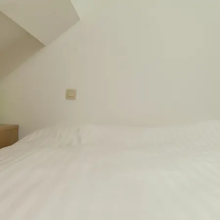 Stephanie Louise Apartment Brussels