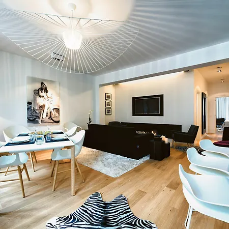 Charles Home - Grand Place Aparthotel Aparthotel