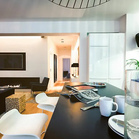 Charles Home - Grand Place Aparthotel Aparthotel 4*