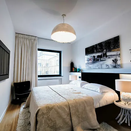 Charles Home - Grand Place Aparthotel Aparthotel
