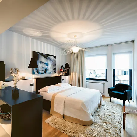 Charles Home - Grand Place Aparthotel Aparthotel 4*