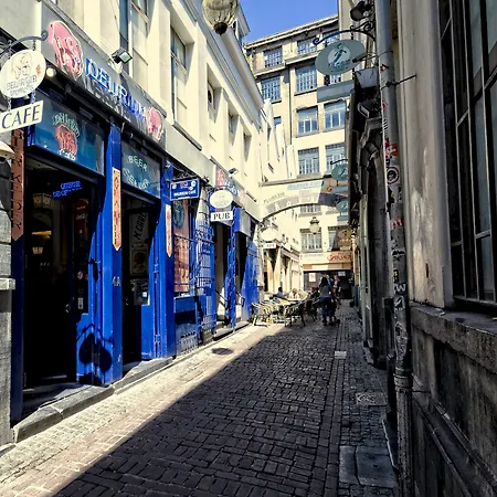 Charles Home - Grand Place Aparthotel 4* Brussels