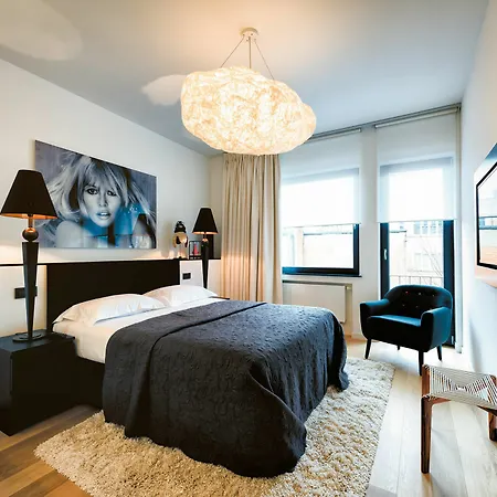 Charles Home - Grand Place Aparthotel 4* Brussels