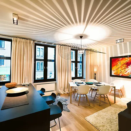 Charles Home - Grand Place Aparthotel 4* Brussels
