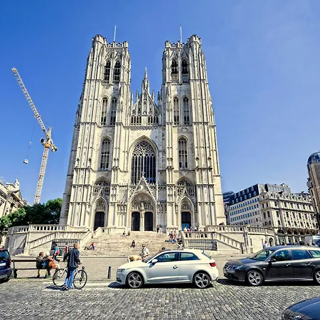 Charles Home - Grand Place Aparthotel Aparthotel 4*