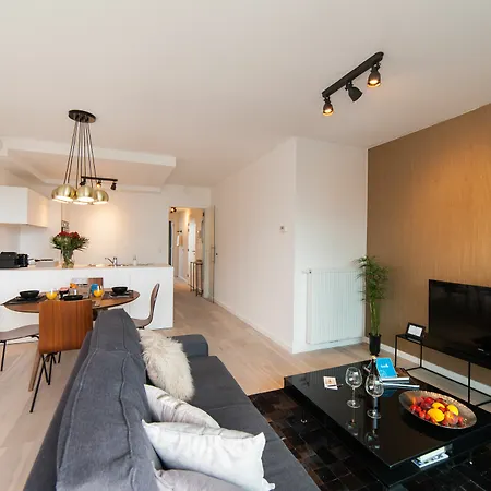 Apartment Sweet -eu Commission *