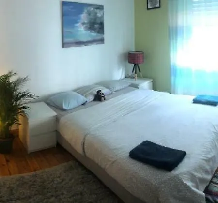 Bed & Breakfast Ambiorix Birch House Brussels