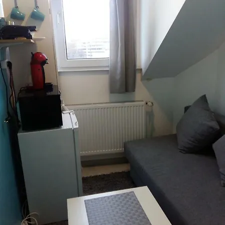 Apartment Private Airport *