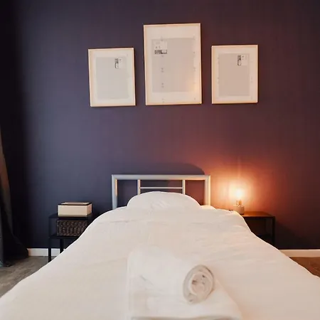Center Bed & Breakfast *