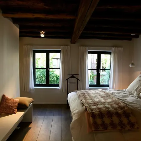 Guest house Coeur Sablon 3*