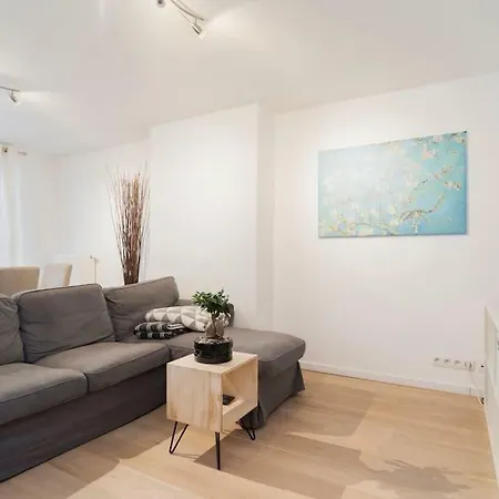 Grand Place, Only 3 Min Walk, 80M Beautiful Apartment Brussels