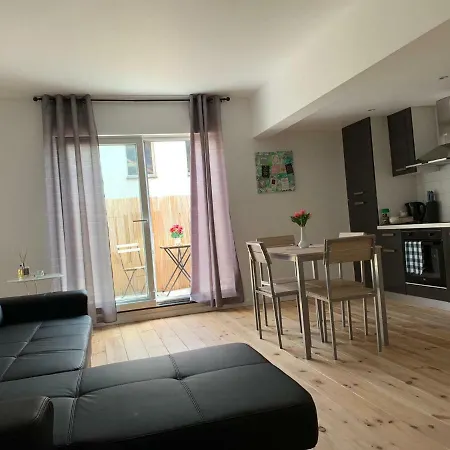 Attractive Modern * Brussel