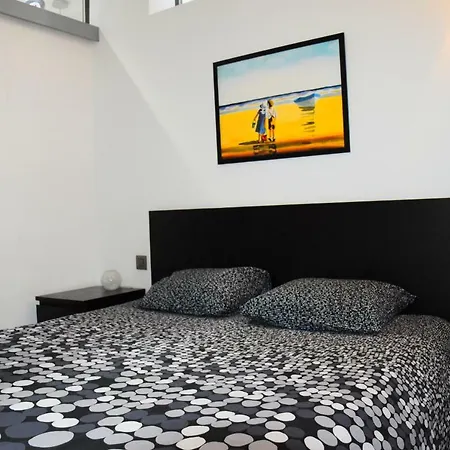 Apartment Centre