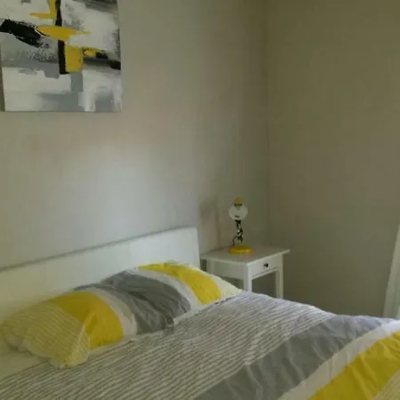 Apartment Central Yellow Apartment