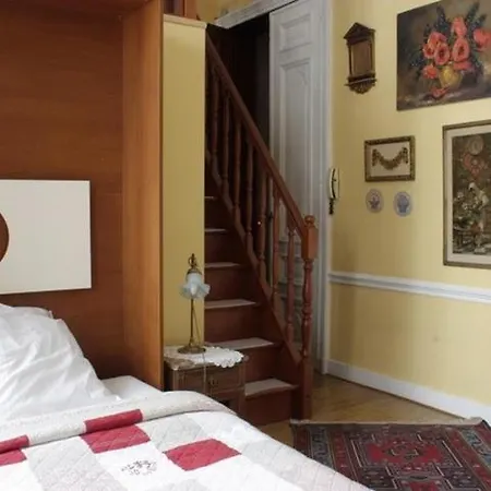 Les Bluets Hotel 2*
