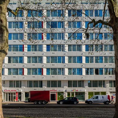 Flat Midi 33 3* Brussels