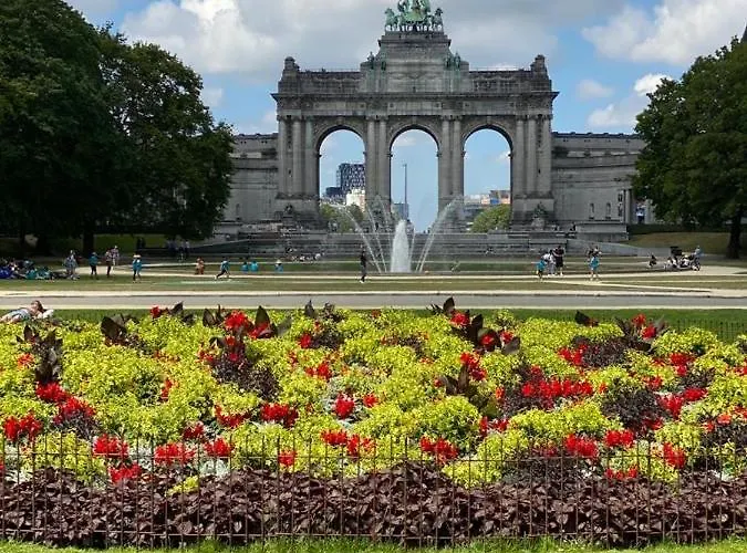Cinquantenaire Appartement