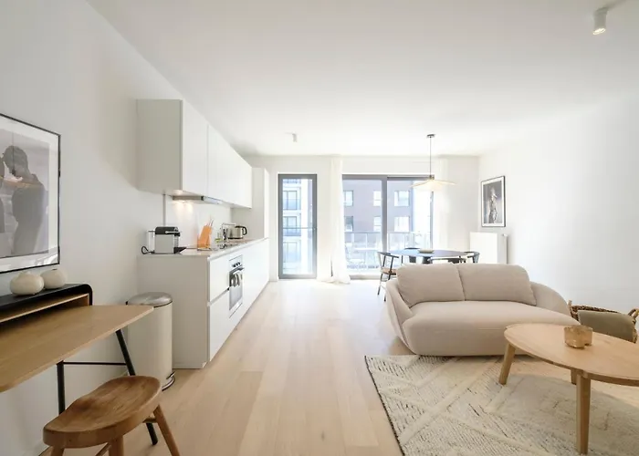 Lumineux Appartement 1 Chambre Proche Ecole Europeenne