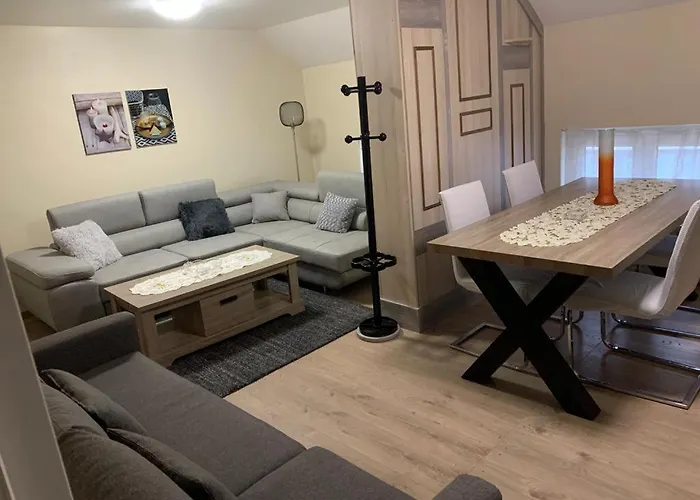 Comme A La Maison