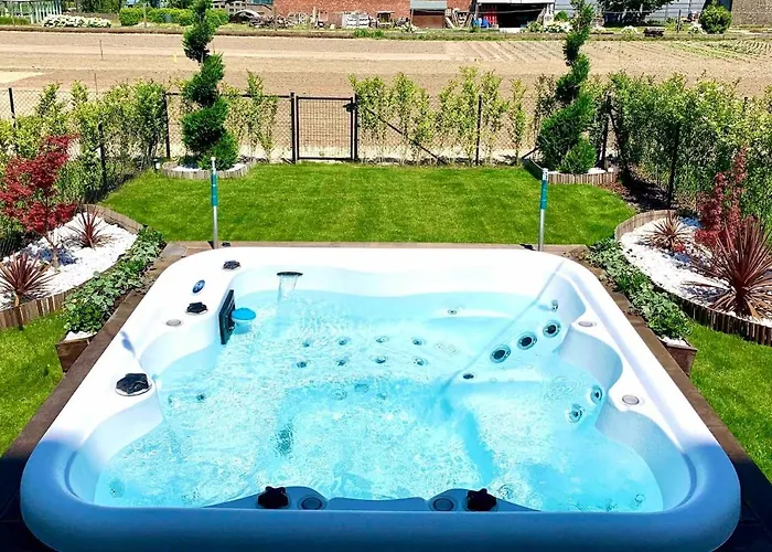 Jacuzzi Oasis