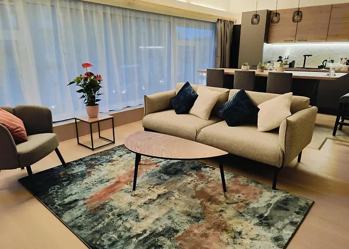 Bright & Cozy Appartment In Brussels