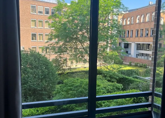 Coeur De Bruxelles, Grand-Place Et Mannekenpiss