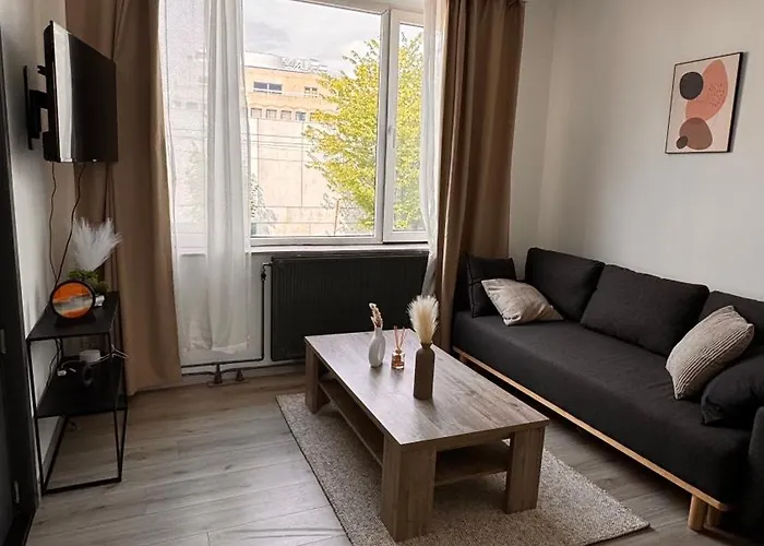 T2 Neuf Quartier Calme Central Et Transport Devant