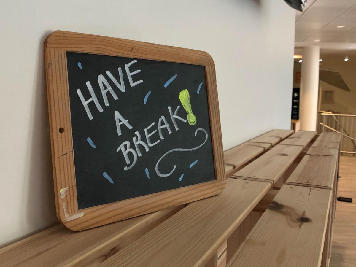 Hi Generation Europe Hostel Albergue Sint-Jans-Molenbeek