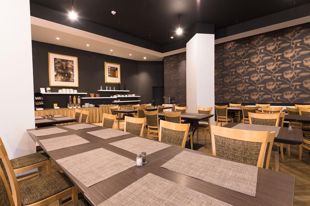 Hotel Saint Nicolas 3*