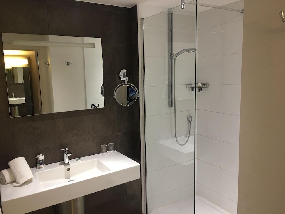 Mercure Brussels Centre Midi Hotel 4*