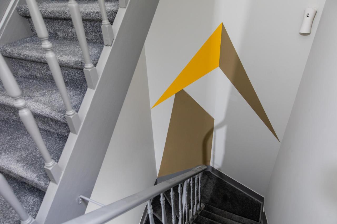 Aparthotel Urban Suites Schuman 2 3*