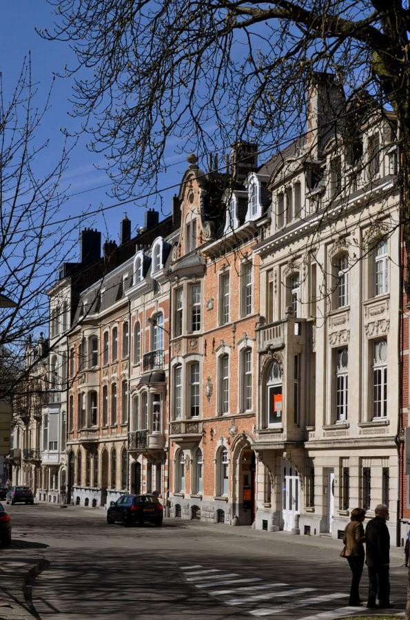 Privatunterkunft With A Private Bathroom In Eu District Brüssel